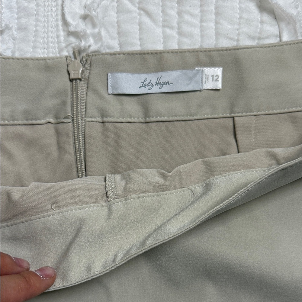 Lady Hagen Mini Skort in Light Beige - Picture 3 of 6